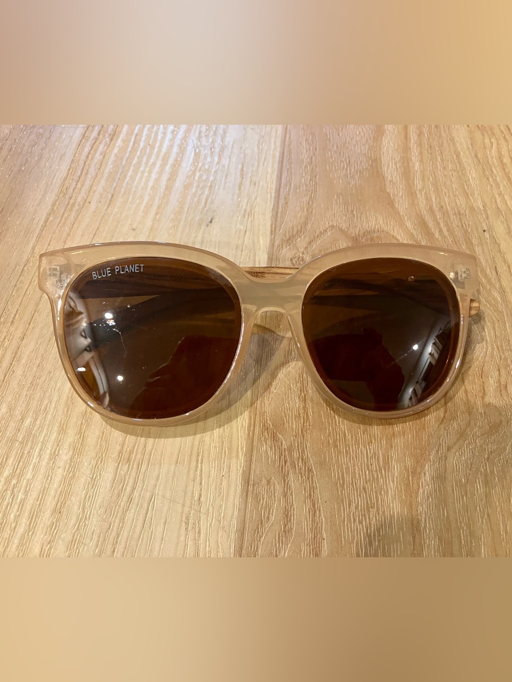 Blue Planet Tan Frame Polarized Sunglasses; Some Minor Flaws-See Photos